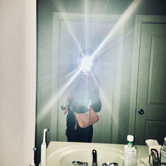 Meet your Posher, Bree - Picture 3 of 7